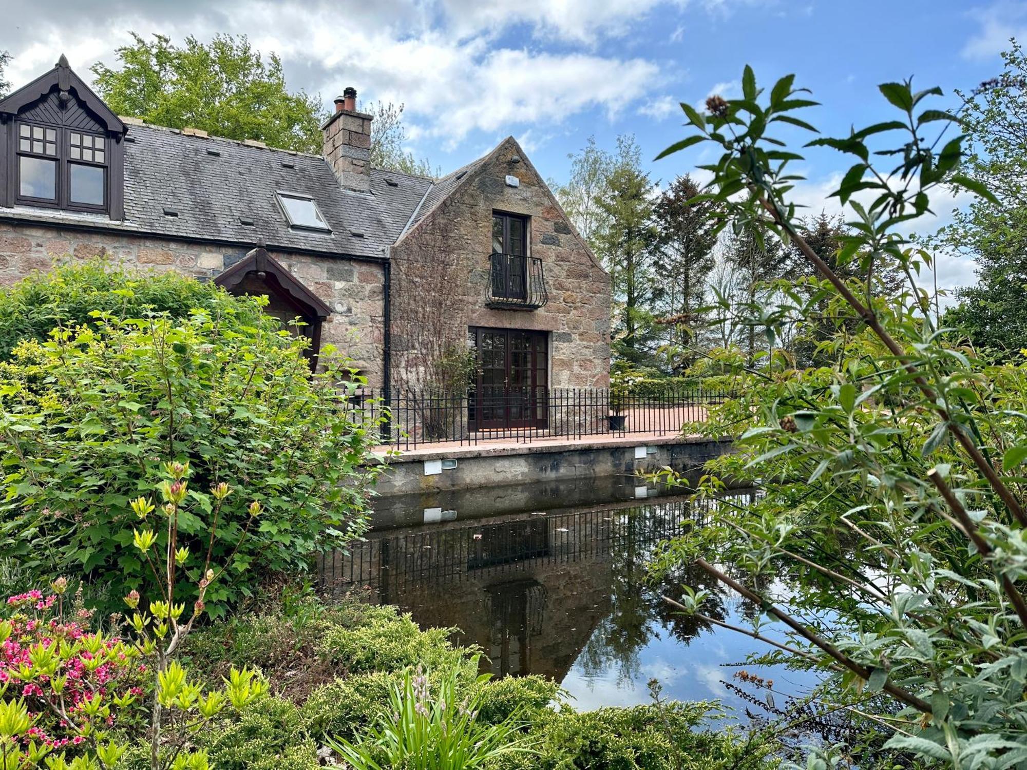 Bed and Breakfast Awakening Alchemy Retreat Centre Inverurie Exterior foto